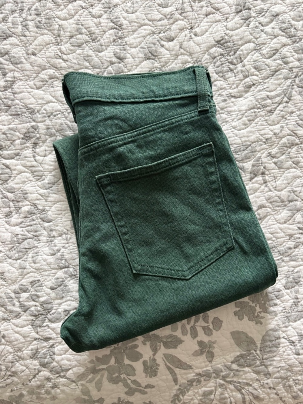 NWOT GAP Women’s High Rise Cheeky Straight Jeans in Hunter Green Size 28/6 Short - Picture 8 of 9